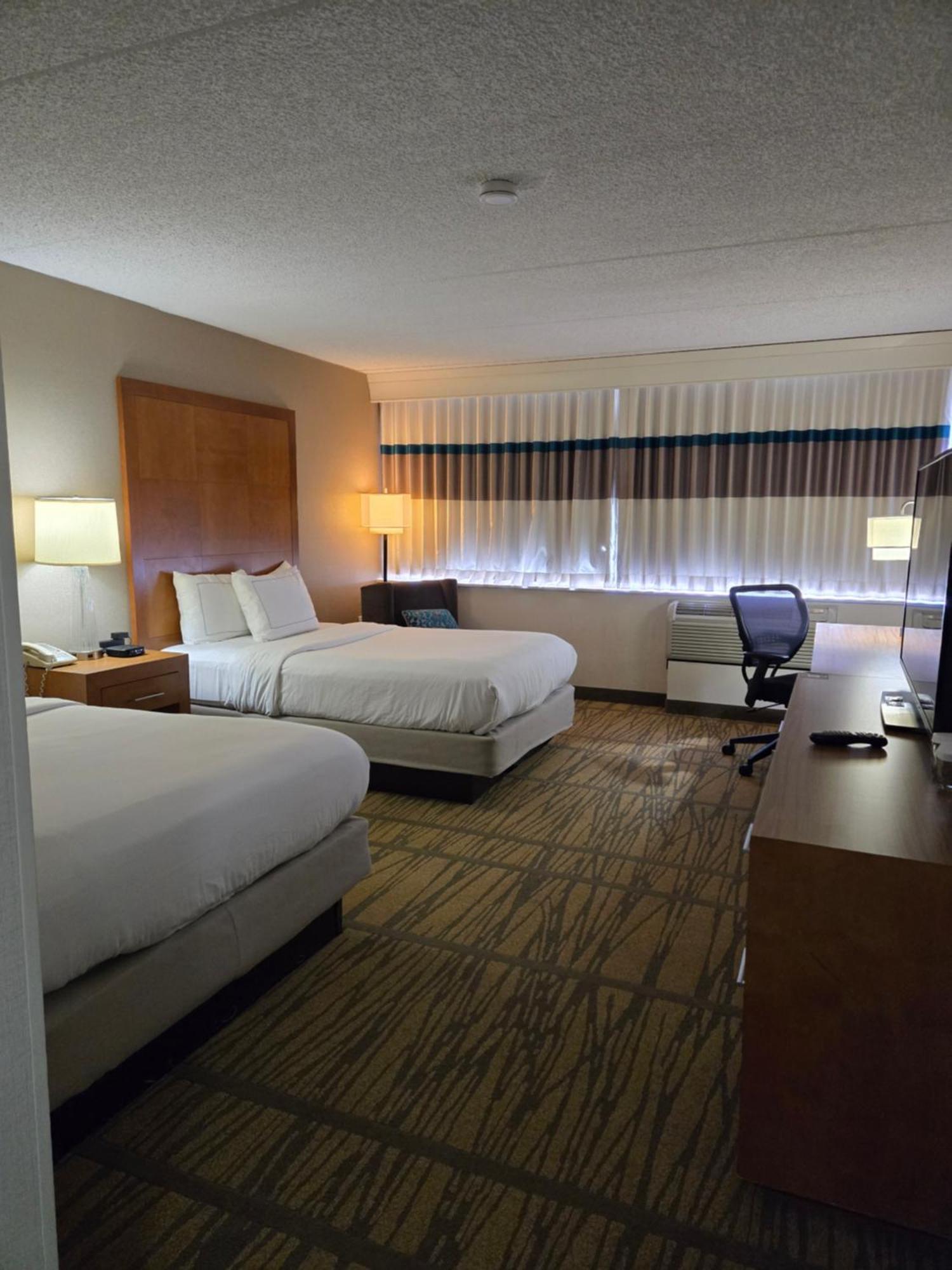 Doubletree By Hilton Rochester Henrietta Esterno foto